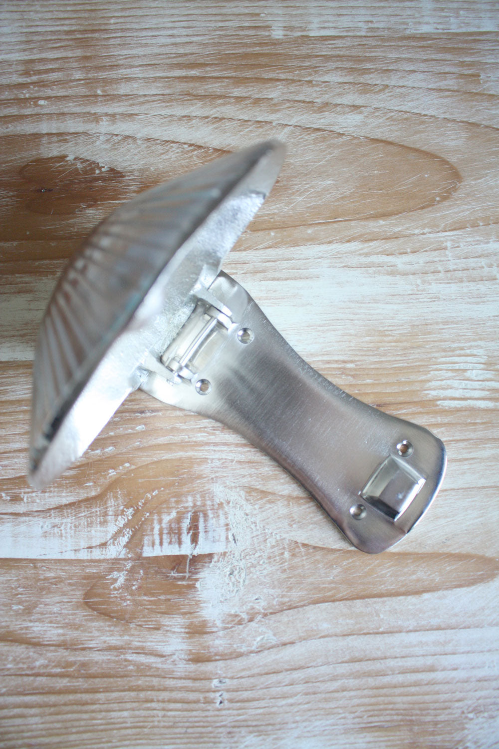 Brass Scallop Shell Door Knocker - Silver