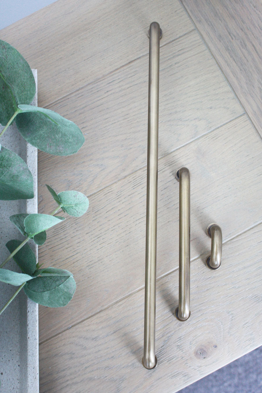 Brass Hemingway Cabinet Handle 14cm