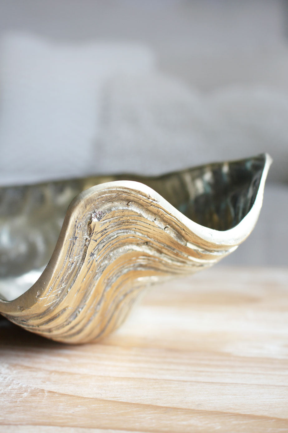Brass Clam Shell 23cm