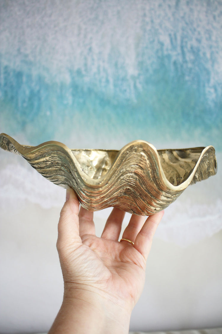 Brass Clam Shell 23cm