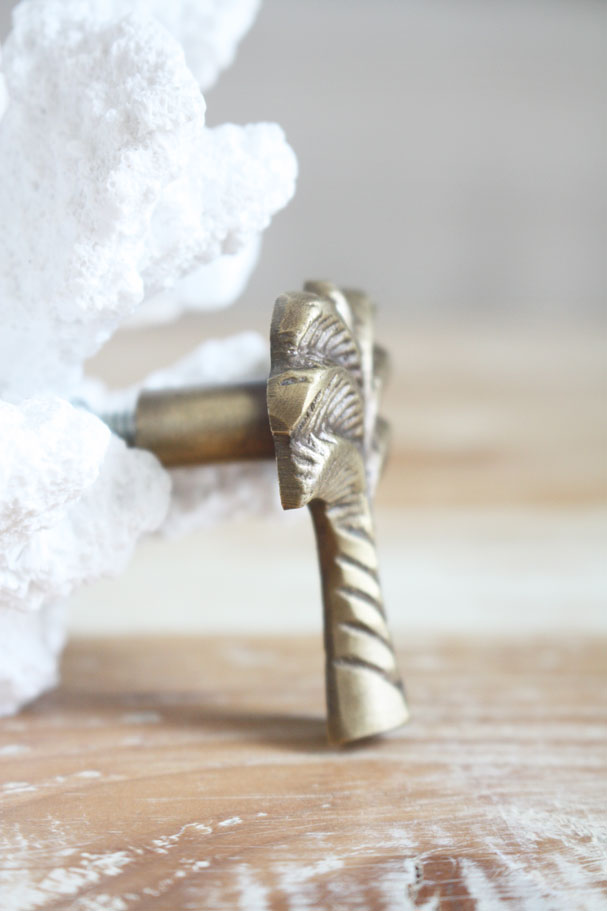 Brass Palm Tree Handle/Drawer Knob - Antiqued