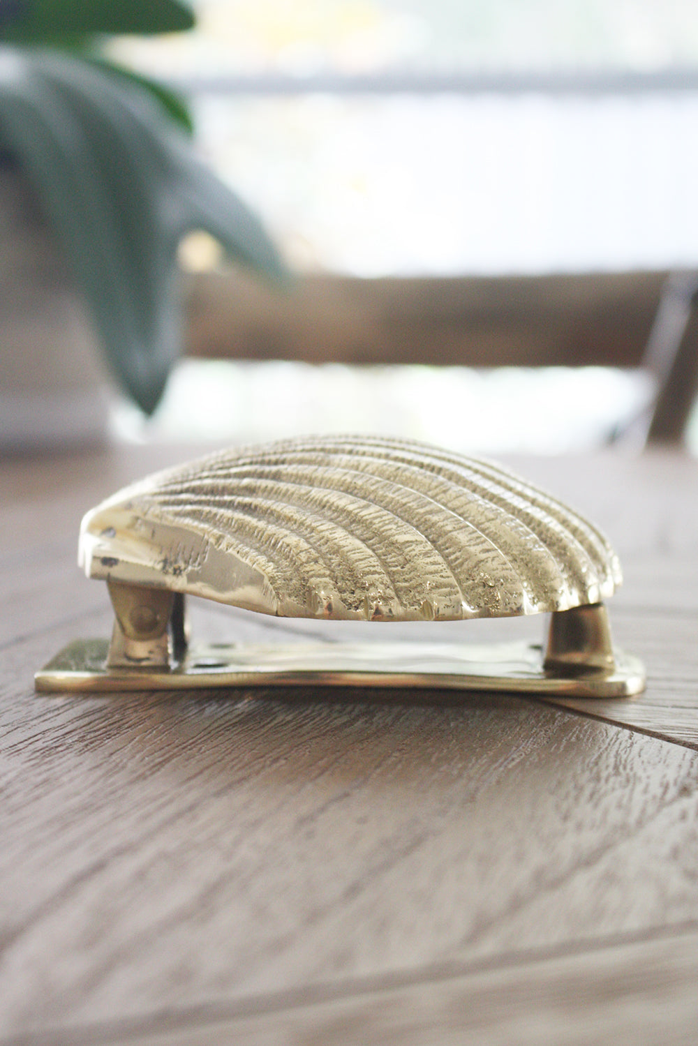 Brass Petite Scallop Shell Door Knocker