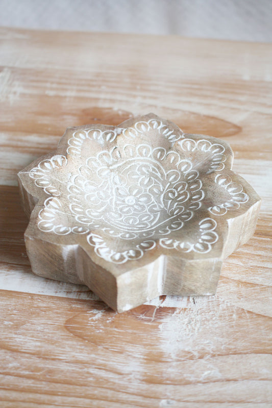 Floral White Washed Wood Plate